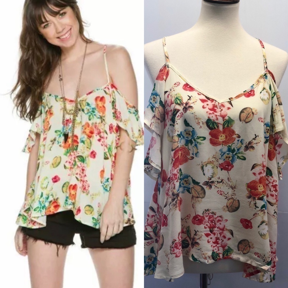 Others Follow Women's Naty Cold Shoulder Top S M L